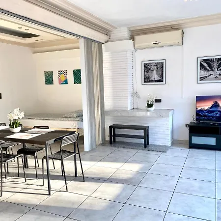 Park Apartment
